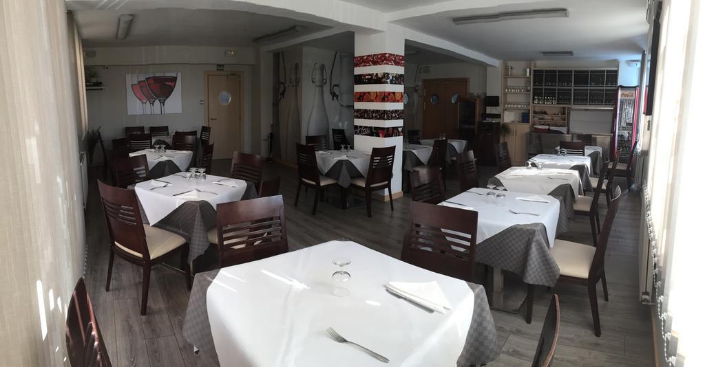 Pension Oasis Замора Екстериор снимка