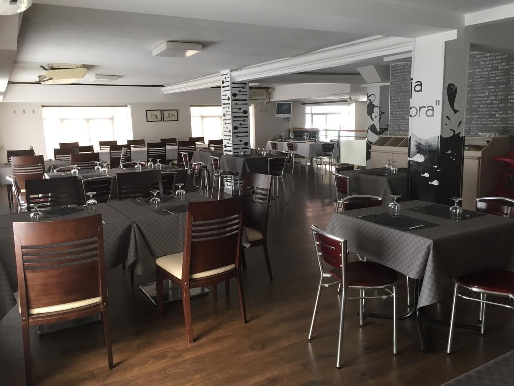 Pension Oasis Замора Екстериор снимка