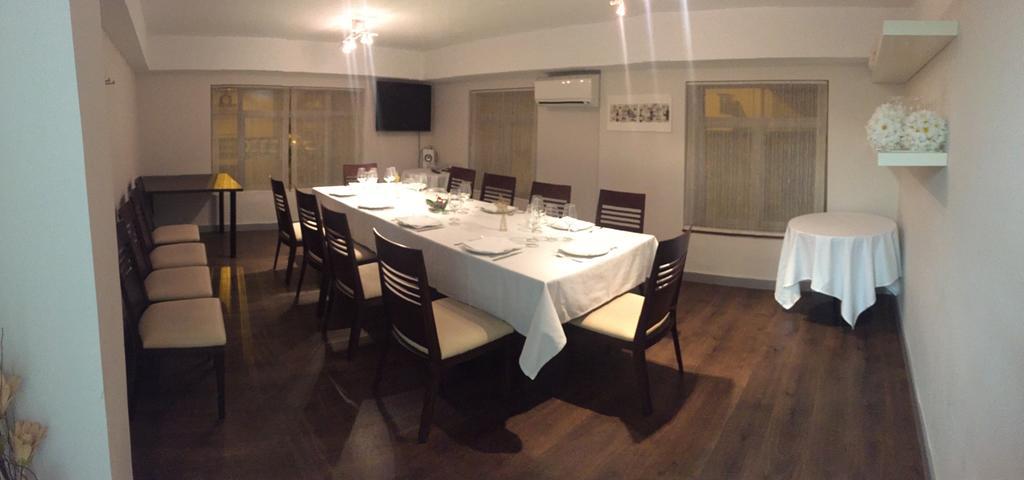Pension Oasis Замора Екстериор снимка