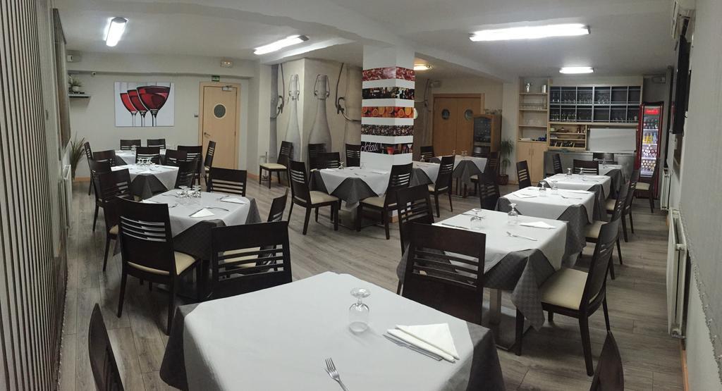 Pension Oasis Замора Екстериор снимка