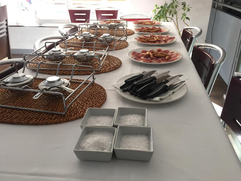 Pension Oasis Замора Екстериор снимка