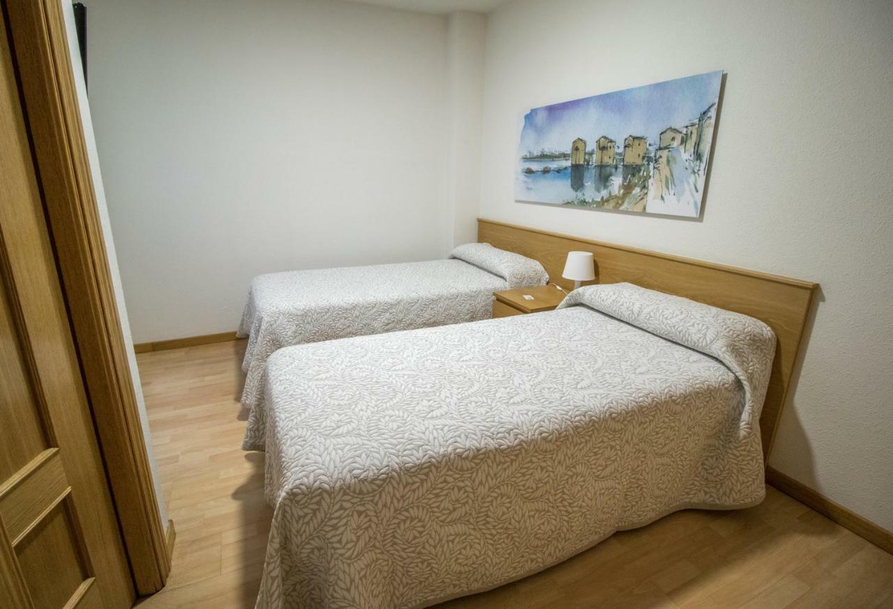Pension Oasis Замора Екстериор снимка