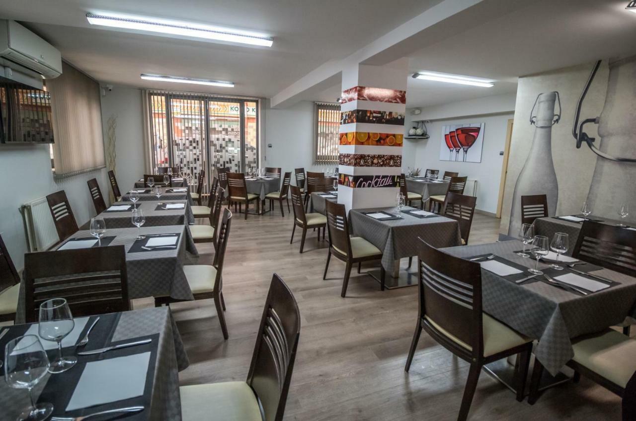 Pension Oasis Замора Екстериор снимка